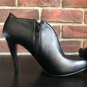 Nine West bootie